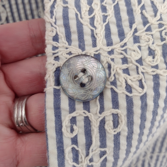 Embroidered Seersucker Jacket - Picture 2 of 11